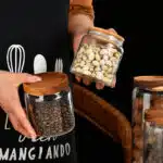 צנצנת זכוכית הרמטית