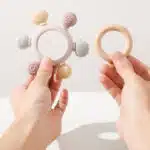 נשכן סיליקון ועץ